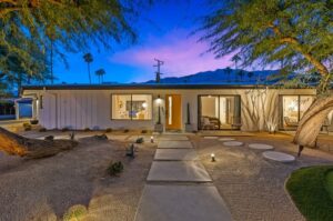 1121 Pasatiempo Rd., Palm Springs, CA