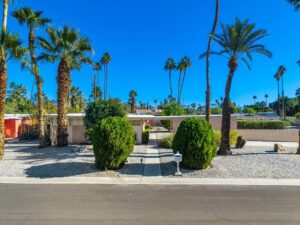 694 S Canon Dr., Palm Springs, CA